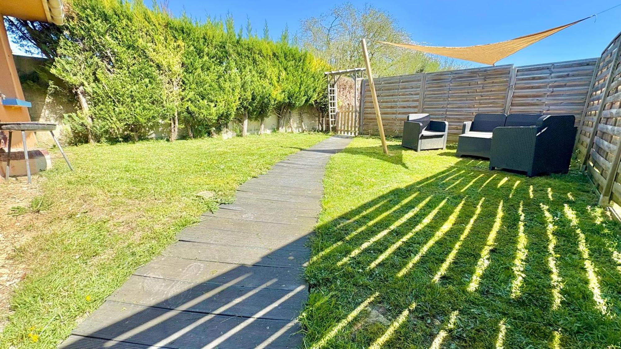 Secret Garden Parking Hyper Centre & Calme Apartment Claye-Souilly Exterior photo